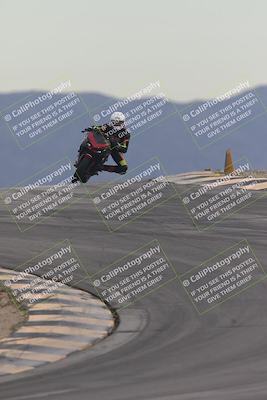 media/Sep-21-2025-Race Pace (Sun) [[98bf33ef95]]/Non Verified/1-Turns 9 and 10 (8am)/